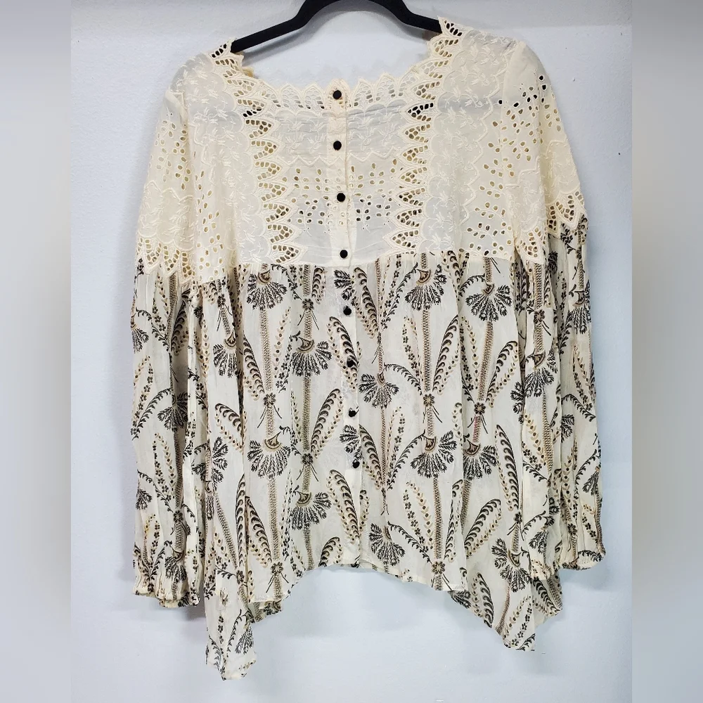 Floreat Cream Lace Yoke Floral Peasant Blouse - Picture 2 of 6